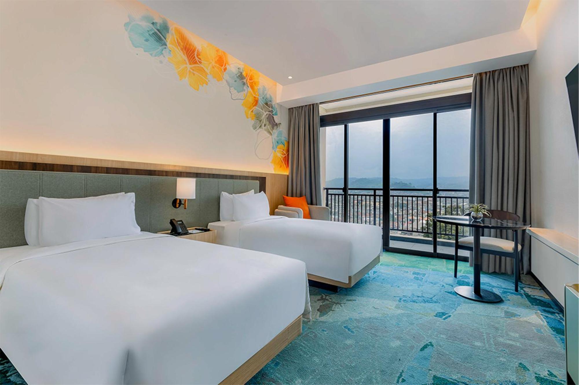 Holiday Inn Lampung Bukit Randu By Ihg Bandar Lampung Exterior photo